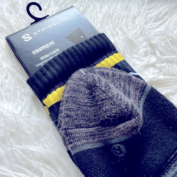 Cellucor "Just Train" Compression Socks - Picture 3 of 5